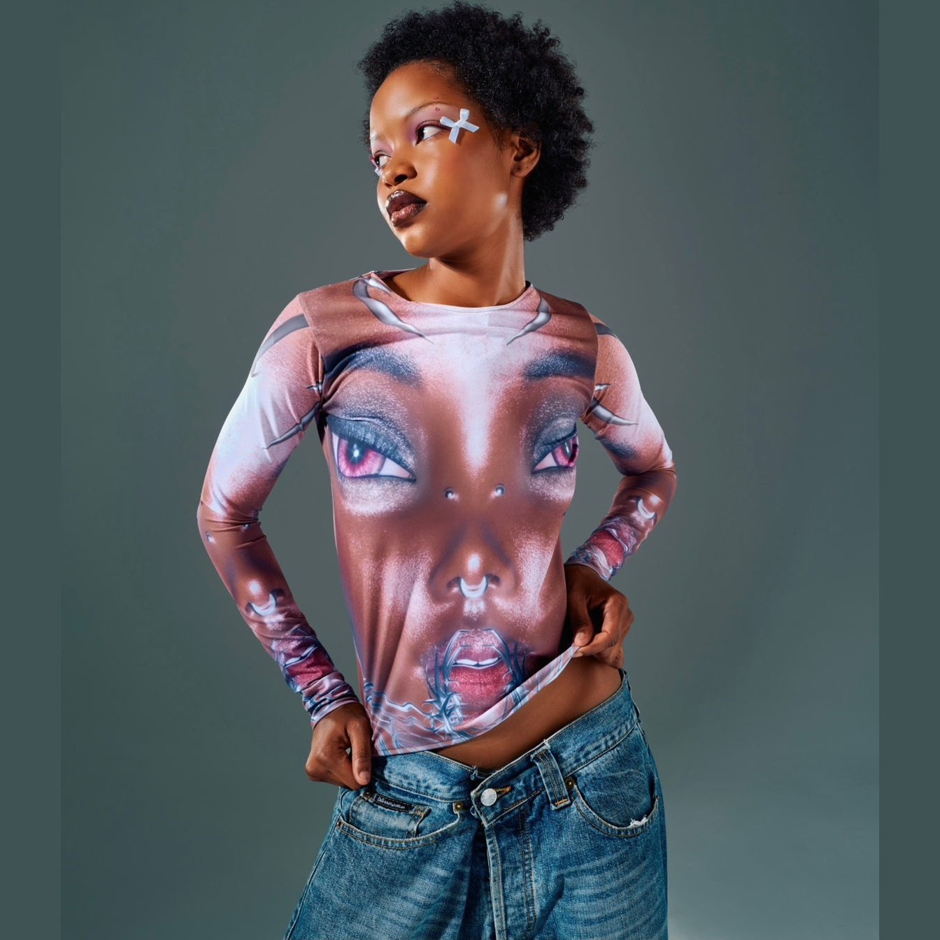 LONG SLEEVE TRIBAL FACE TOP